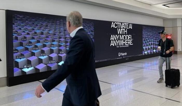 紐約機(jī)場廣告